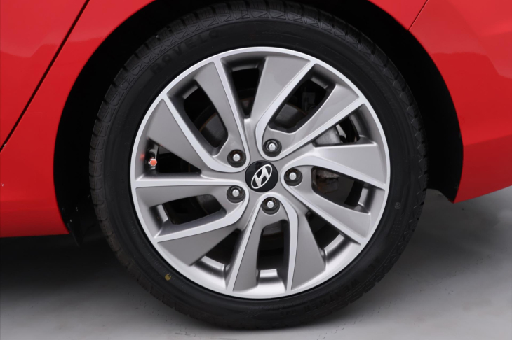 Hyundai i30 1,4 T-GDI 103 kW Style Fastback