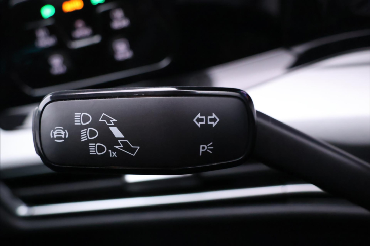 Volkswagen Golf 2,0  TDI BMT 4 motion