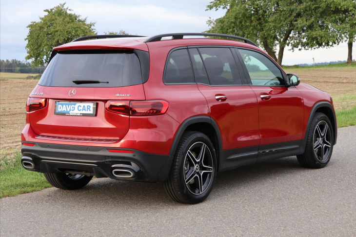 Mercedes-Benz GLB 2,0 220 4Matic AMG Premium
