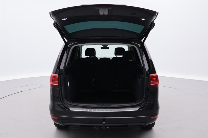 Volkswagen Sharan 2,0 TDI 130kW DSG 4Motion CZ