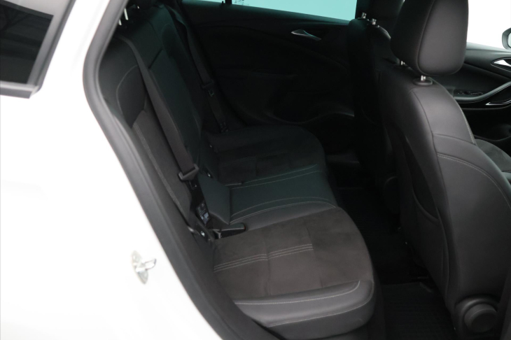Opel Astra 1,5 CDTi 90kW Aut. Kůže CZ ST