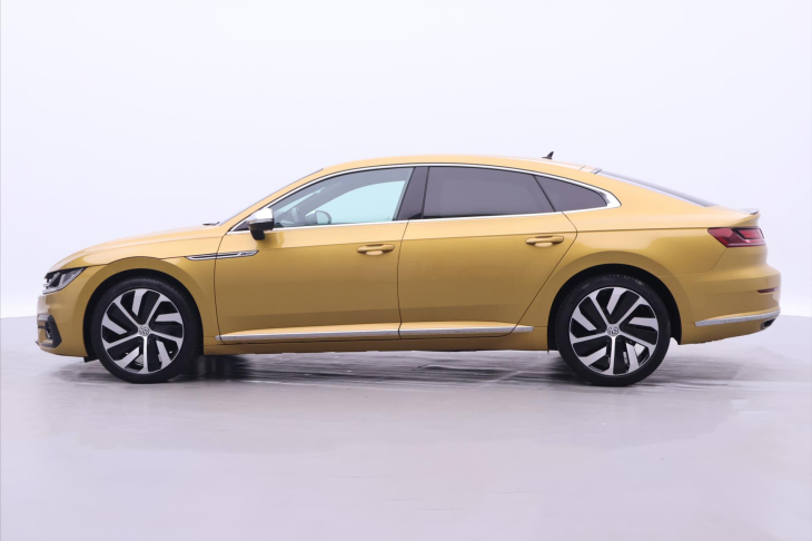 Volkswagen Arteon 2,0 TDI 140KW R-LINE DSG CZ