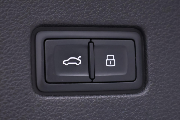 Audi SQ8 4,0 TDI 320kW Quattro CZ DPH