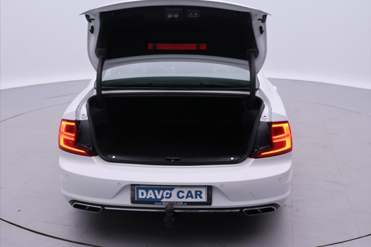 Volvo S90 2,0 D5 177kw AWD Momentum CZ DPH