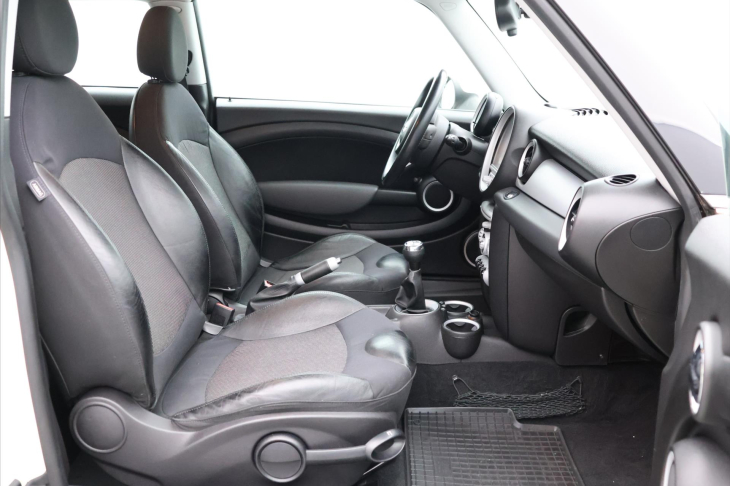 Mini Clubman 1,6 i 88kW Klima STK 05/2028
