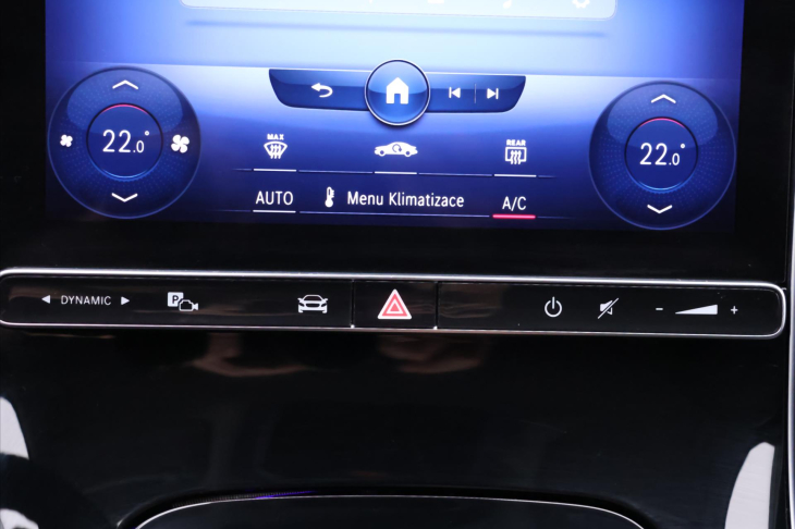 Mercedes-Benz Třídy C 1,5 200 150KW LED Navi