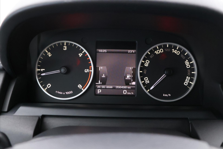 Land Rover Discovery 3,0 TDV6 HSE CZ