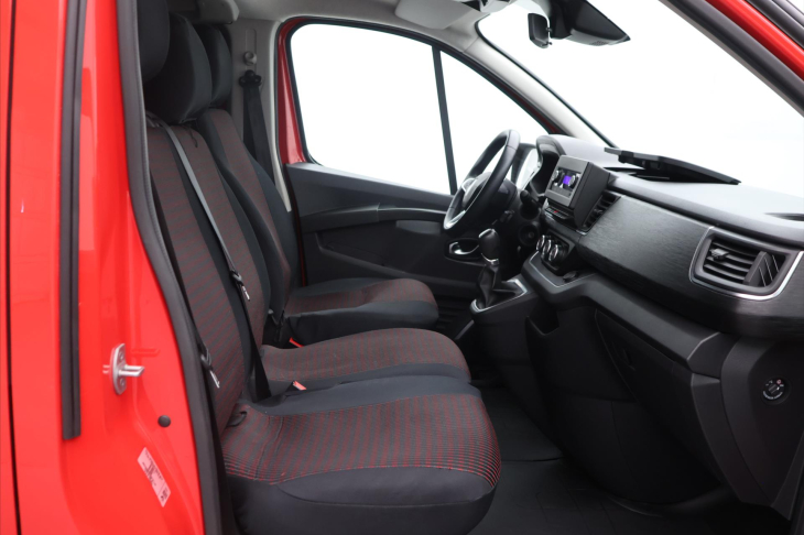 Renault Trafic 2,0 dci 110kW CZ DPH 9 Míst Aut