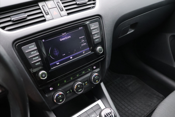 Škoda Octavia 2,0 TDI 110kW CZ Style Kessy