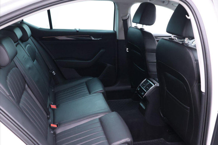 Škoda Superb 2,0 TSI 242kW DSG 4x4 L&K CZ