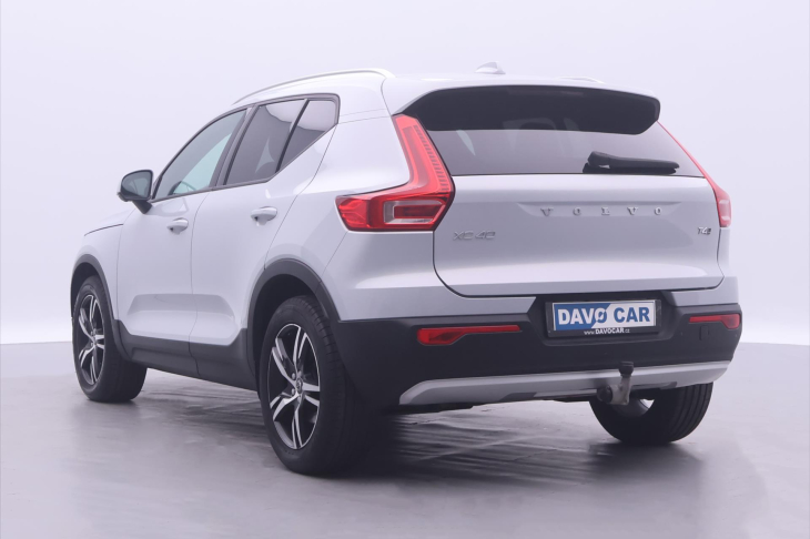 Volvo XC40 2,0 T4 Drive-E Momentum AWD CZ