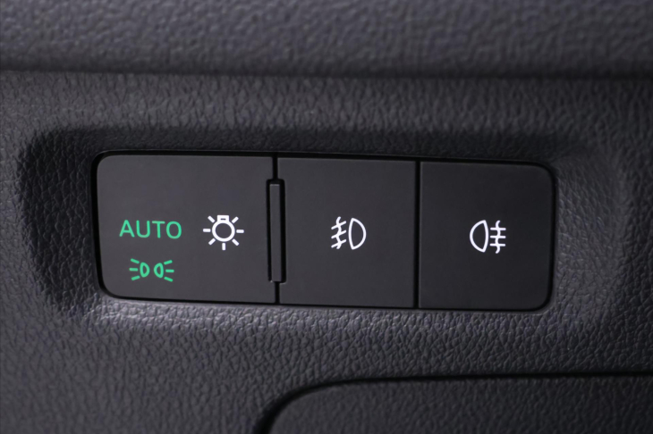 Škoda Octavia 2,0 TDI 85kW Ambition Combi CZ DPH