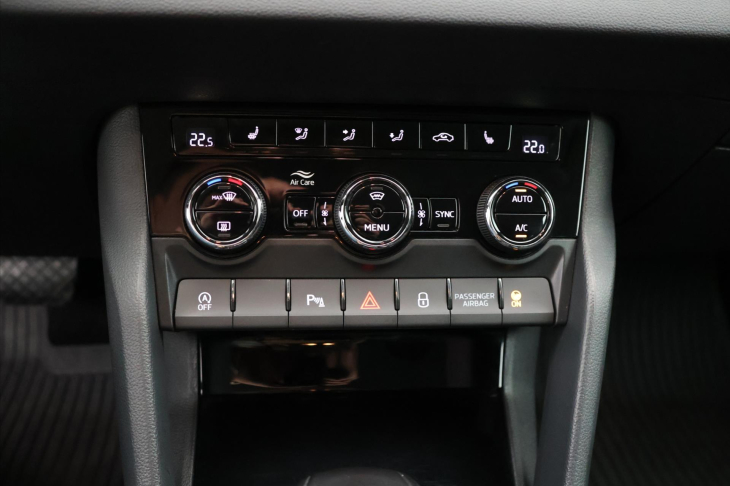 Škoda Karoq 1.6 TDI 85kW Style DSG DPH CZ