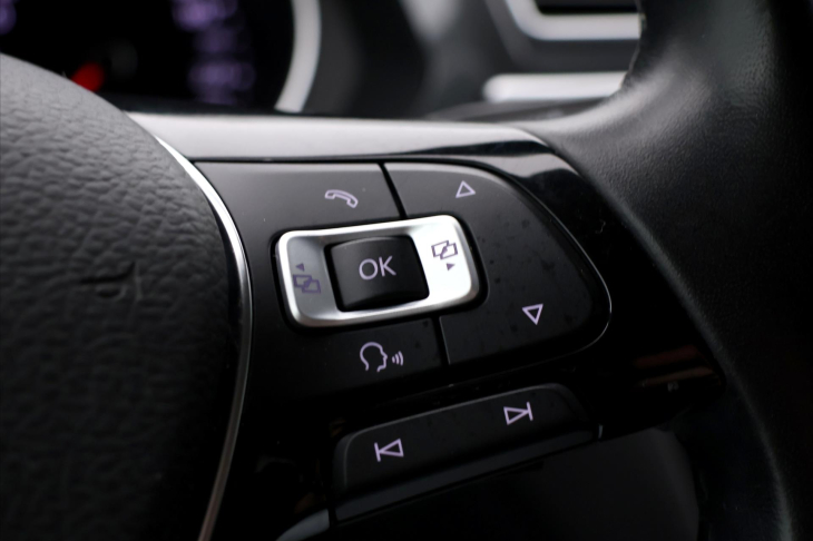 Volkswagen Tiguan 1.4 TSI 110kW LED Navi 1.Maj.