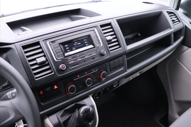 Volkswagen Transporter 2,0 TDI 9-Míst DPH Long 1.Maj.