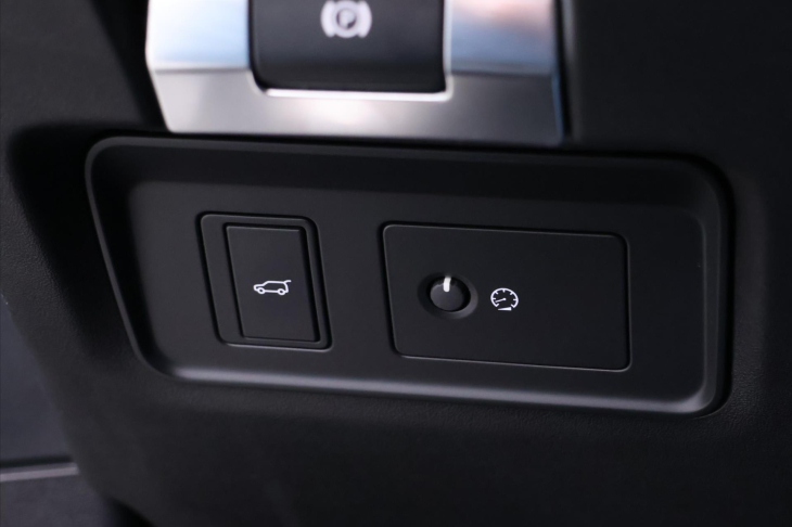 Land Rover Range Rover Evoque 2,0 D 132kW  Aut R-Dynamic AWD