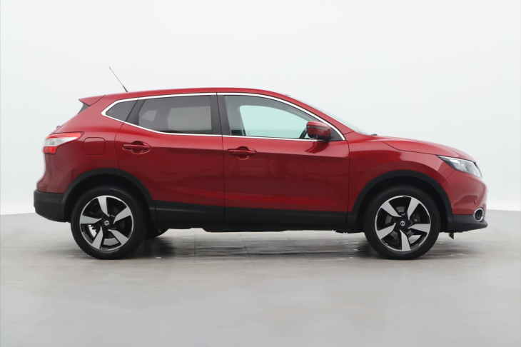 Nissan Qashqai 1,2 DIG-T 85 kW N-Connecta