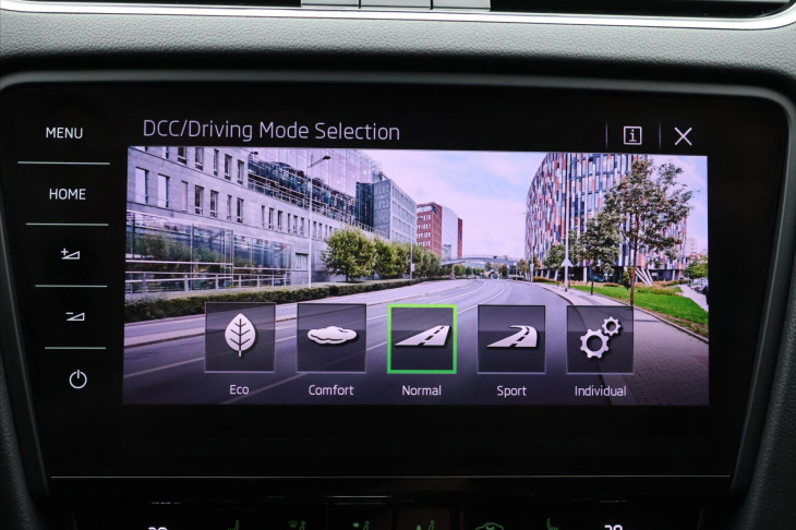 Škoda Octavia 2,0 TDI RS 135kW DSG LED 4x4