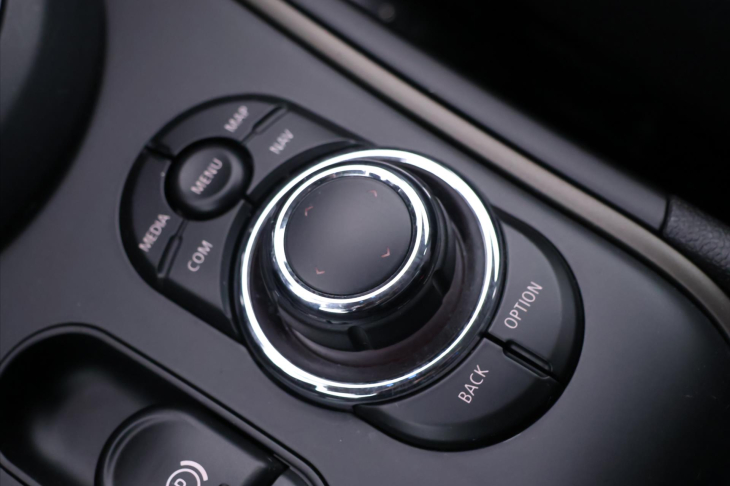 Mini Countryman 1,5 100kW CZ Tempomat DPH