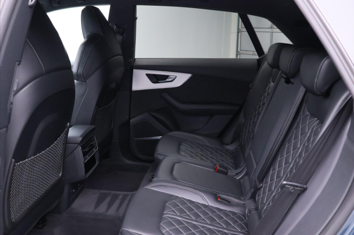 Audi SQ8 4,0 TDI 320kW Quattro CZ DPH