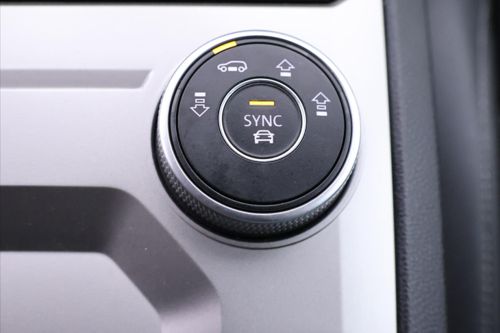 Volkswagen Touareg 3,0 TDI 210kW R-Line Tiptronic CZ DPH