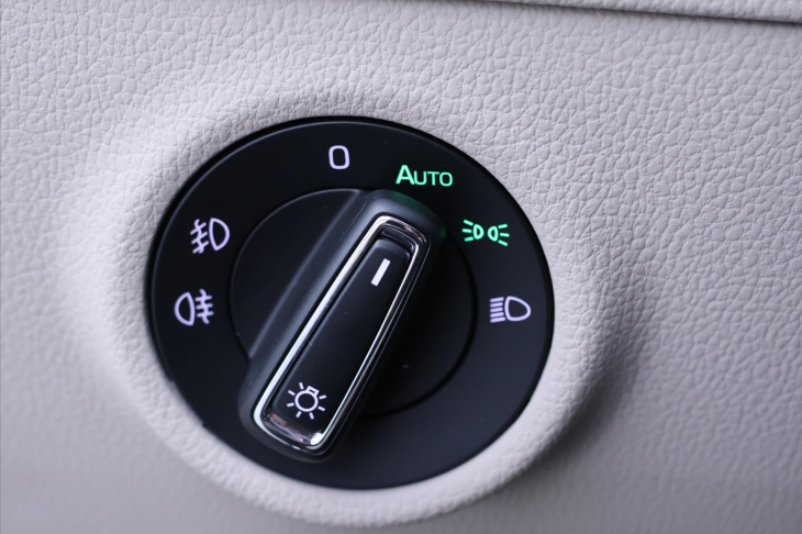 Škoda Superb 2,0 TDI 4x4 DSG L&K Matrix DPH