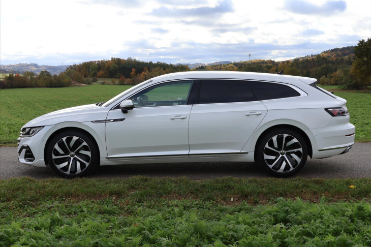 Volkswagen Arteon 2,0 TSI 206 kW R-line DSG DPH CZ