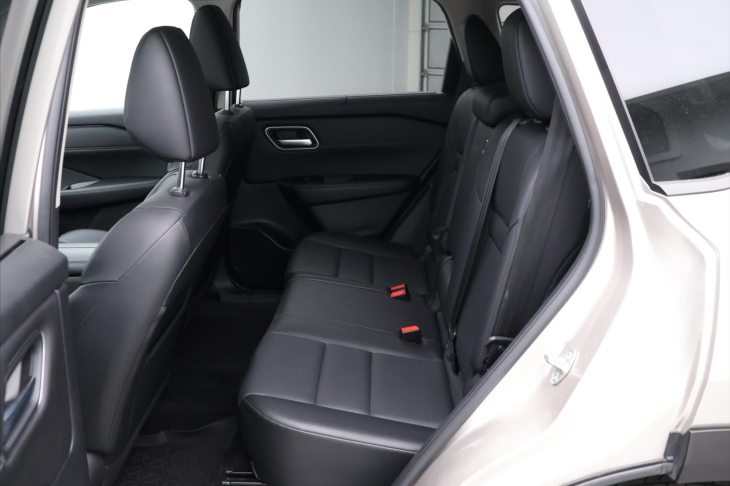 Nissan X-Trail 1,5 e-Power 4WD Tekna CZ 1.Maj