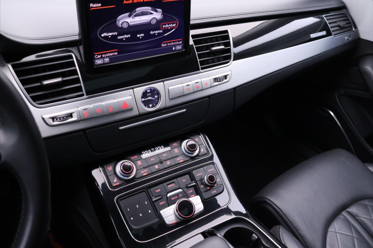 Audi A8 6,3 FSI W12 Quatrro Tiptronic 368kW