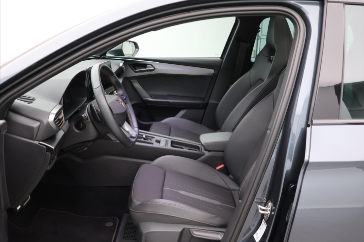 Cupra Leon 2.0 TSI 180kW ST DSG LED ACC