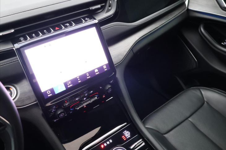 Jeep Grand Cherokee 3,6 L 216kW OverLand Long DPH