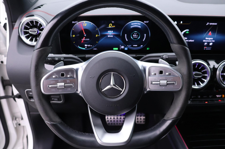 Mercedes-Benz EQA 250 150kW AMG Kamera Navi