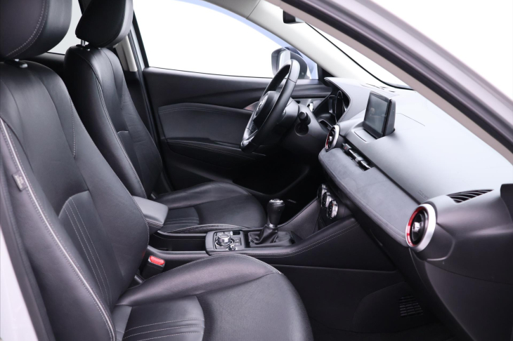 Mazda CX-3 2,0 G121 Revolution Navi Kůže