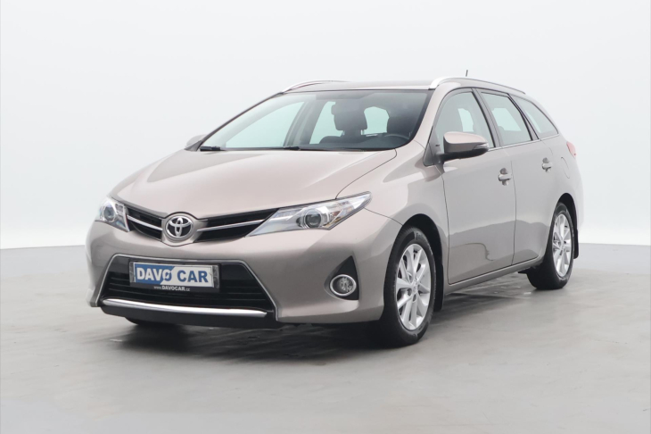 Toyota Auris 1,6 i 97kW Serv. Kniha