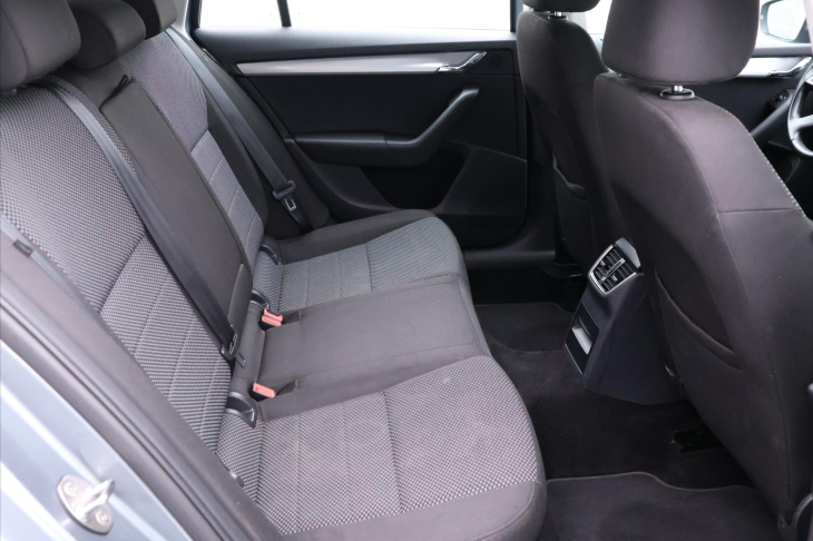 Škoda Octavia 1,2 TSI 77kW Business Klima