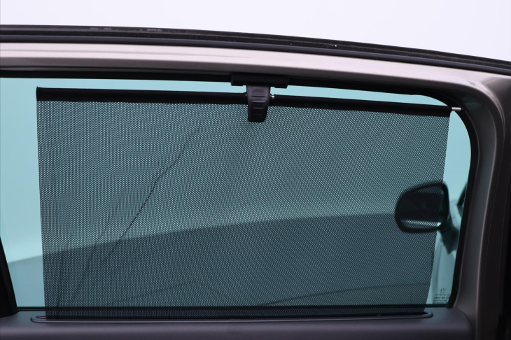 Peugeot 5008 1,6 HDI 120k CZ Allure 7-Míst