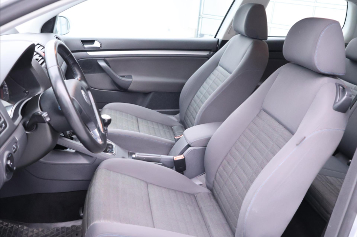 Volkswagen Golf 1,4 MPI 59kW Aut.klima