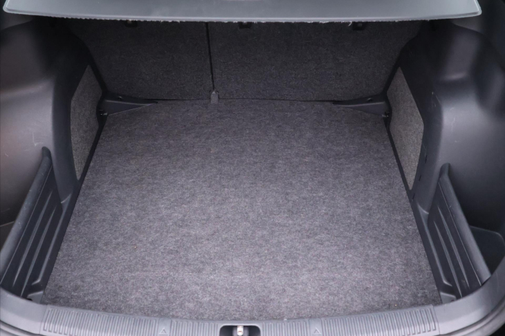 Škoda Fabia 1,6 16v 77kW Ambiente Plus