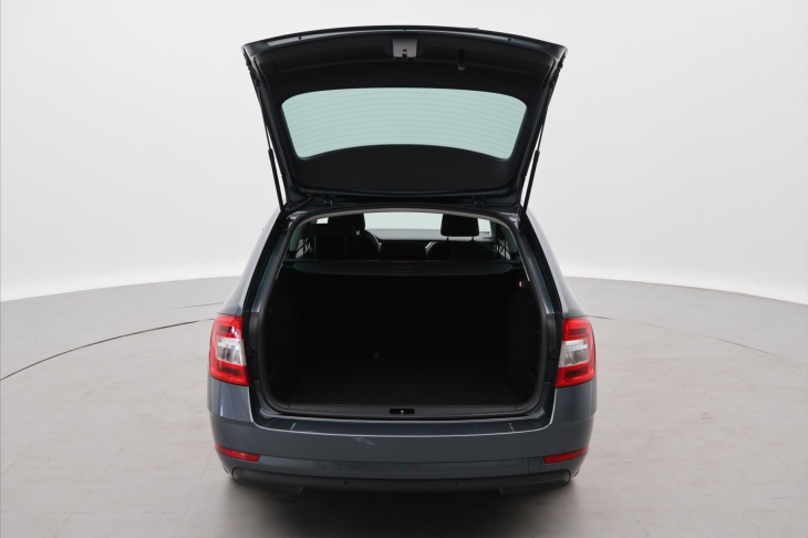 Škoda Octavia 1,6 TDI 85kW Ambition