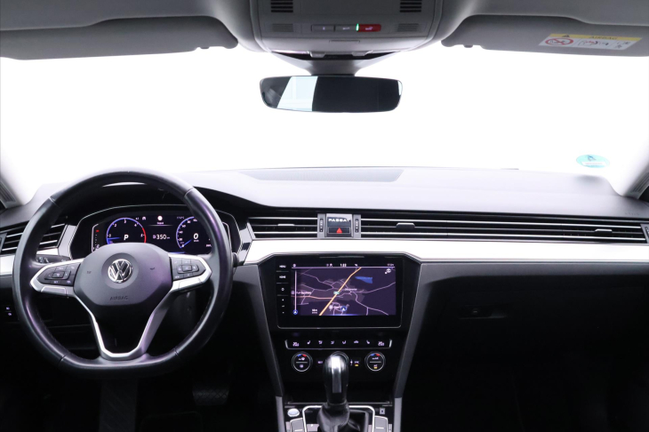 Volkswagen Passat 1,6 TDI DSG Virtual 1.Maj. DPH