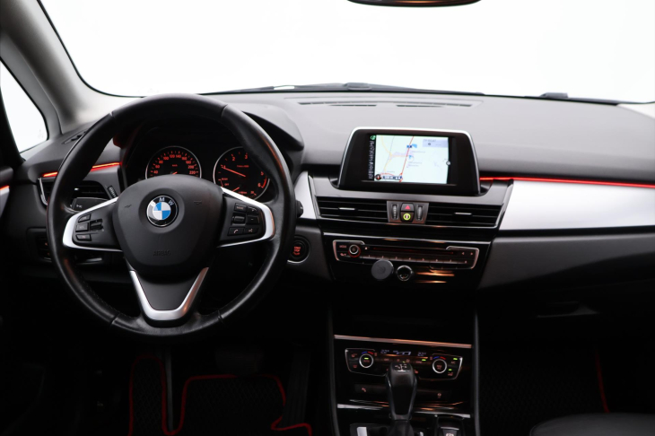 BMW Řada 2 1,5 218d 85kW Sport line Aut.