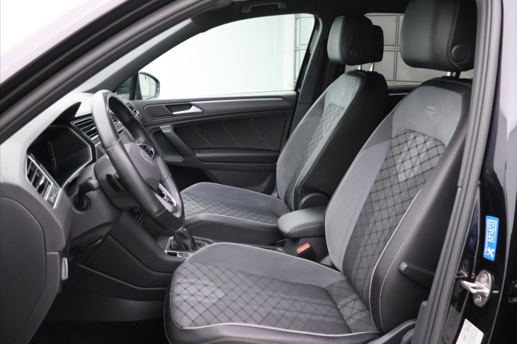 Volkswagen Tiguan 1,4 TSI PHEV 180kW R-Line DPH