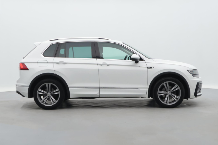 Volkswagen Tiguan 1,4 TSI DSG R-line matrix virtual