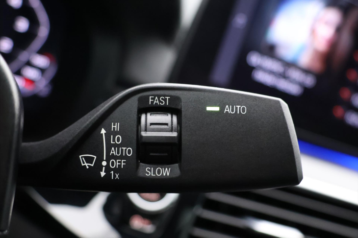 BMW Řada 5 4,4 M550i xDrive 390kW