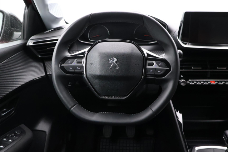 Peugeot 208 1,2 PT 100 Active Pack CZ 1.Maj