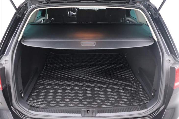 Volkswagen Passat 2,0 TDI 110kW Comfortline Navi