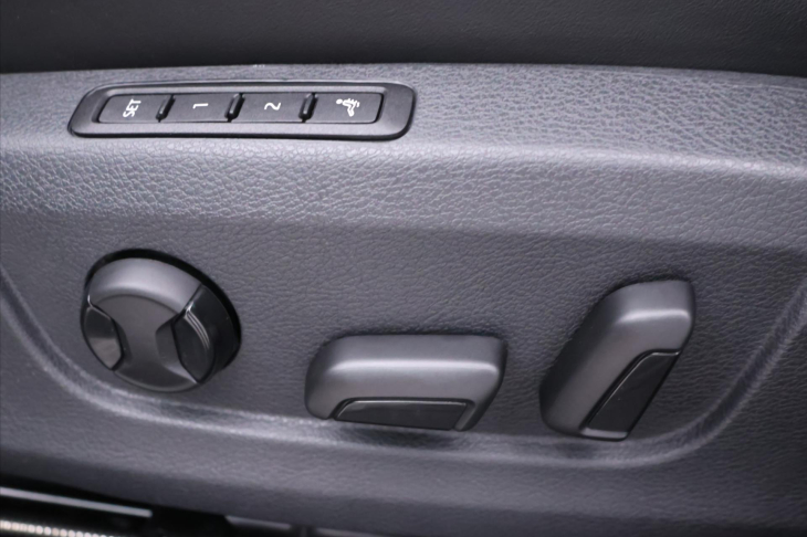 Škoda Superb 2,0 TDI 110kW DSG L&K DPH 1.Maj.