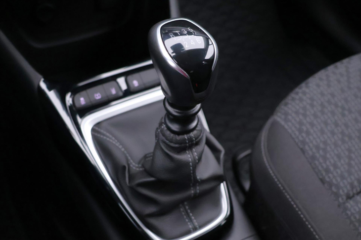 Opel Crossland X 1,2 T 81kW Aut.klima CZ