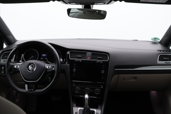 Volkswagen Golf 1,4 TSI 92kW DSG Highline