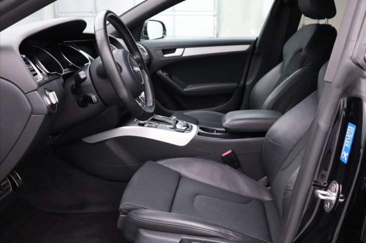 Audi A5 3,0 TDI quattro S-Line 1.Maj